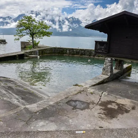 Duck House Villa *
